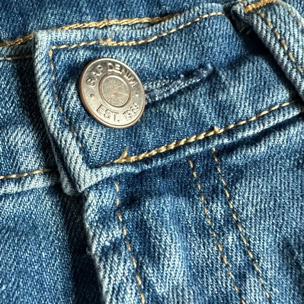 Gap mid rise plain basic long baby boot jeans - Picture 3 of 8